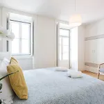 Luxury Apartment With Balcony In Downtown Lisbon